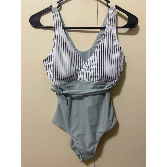 Teen Girls Striped Knot One Piece Swimsuit - Picture 1 of 1
